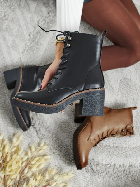 Moteriški eko odos aulinukai su storu kulnu Zeltra