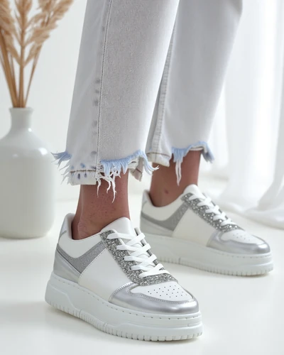 Женские кроссовки Royalfashion с блестками Qisofi