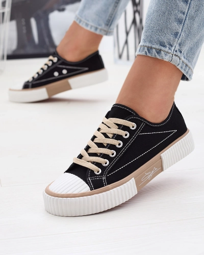 Juodi moteriški suvarstomi sportbačiai Gerity - Avalynė