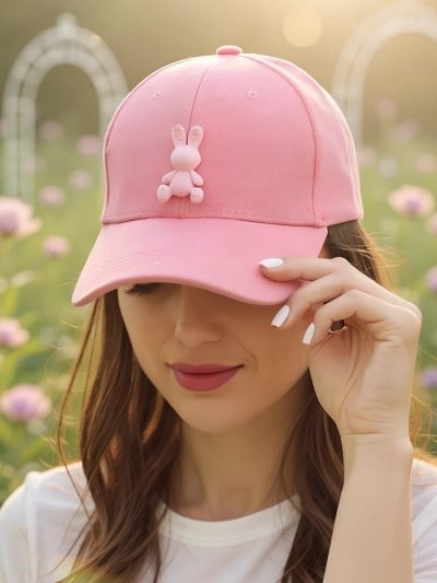 Royalfashion Кепка с козырьком и нашивкой Bunny Chic