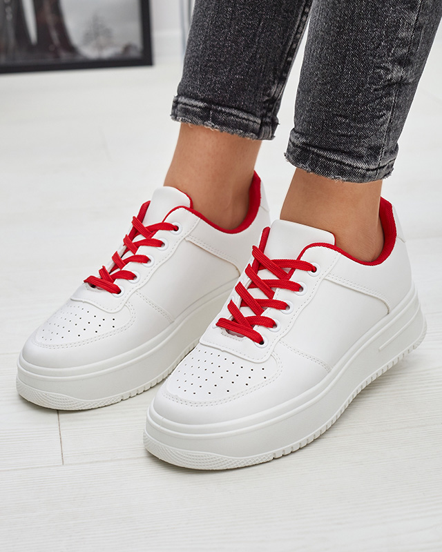 Белые женские спортивные кроссовки с красными шнурками Smaffo- Footwear