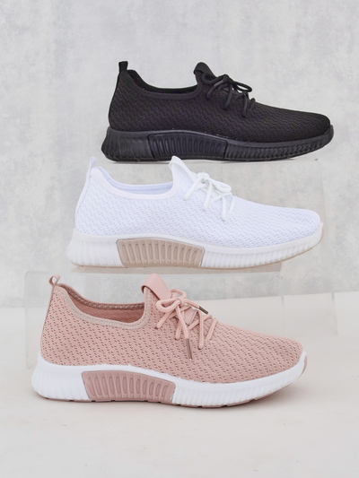 Белая женская спортивная обувь из ткани Vobbu- Footwear