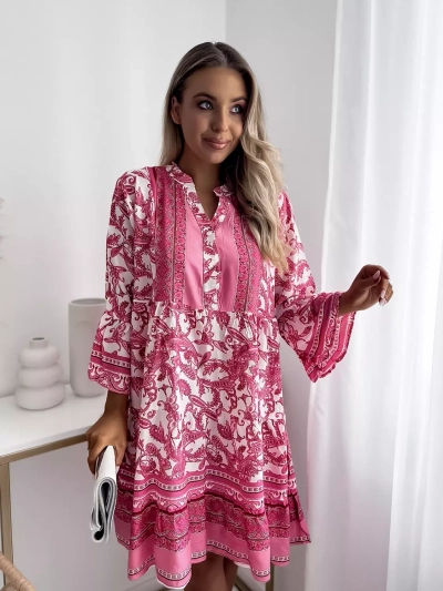 Узорчатое бело-розовое женское короткое платье- Одежда