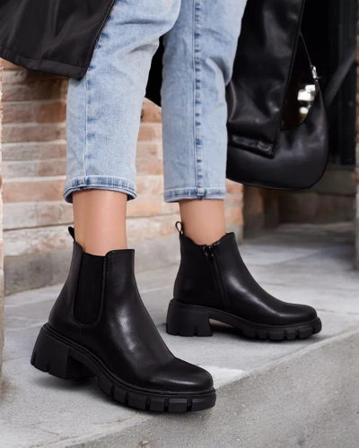 Royalfashion Женские сапоги на шпильке Velly