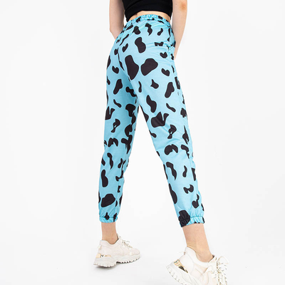 Синие спортивные штаны