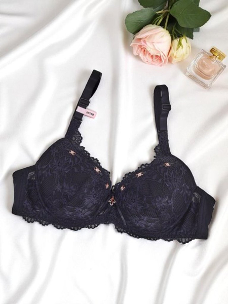 Royalfashion Moteriška paminkštinta nėriniuota liemenėlė Delicate Grace