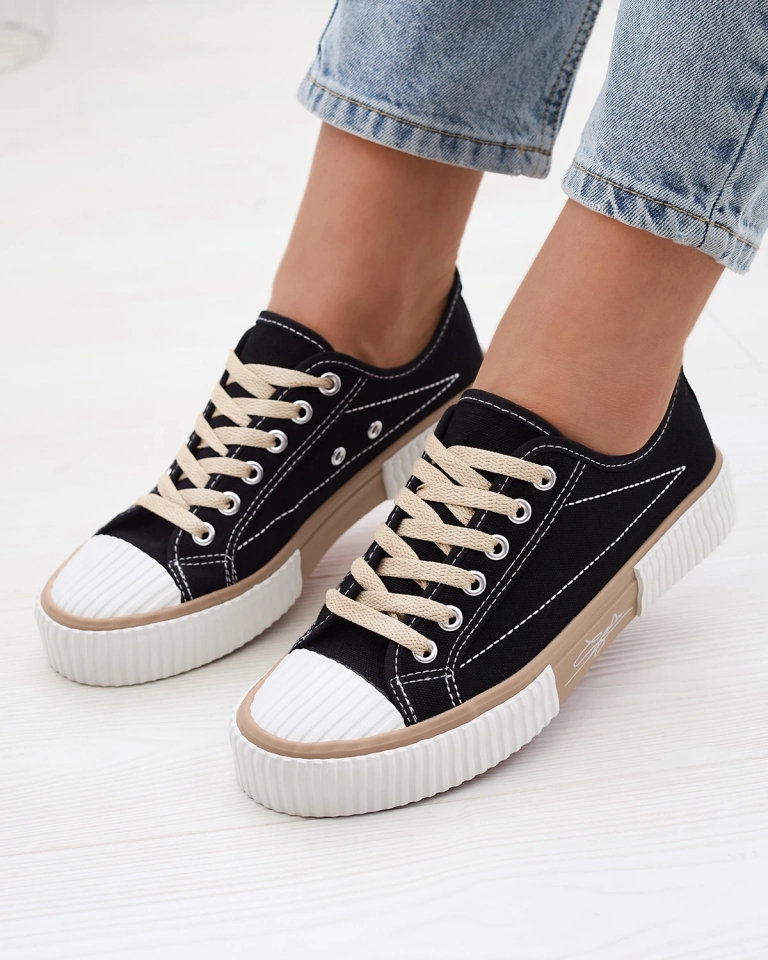 Juodi moteriški suvarstomi sportbačiai Gerity - Avalynė