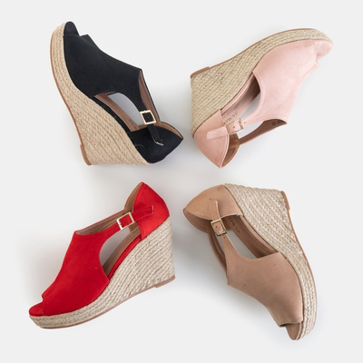 Красные женские босоножки на танкетке Lusia