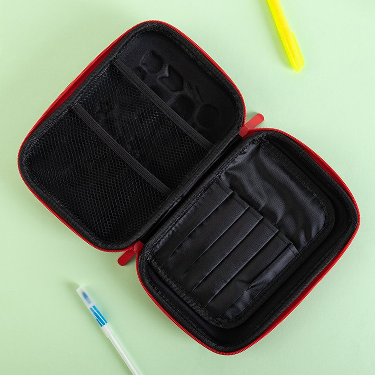 Vaikiškas juodas pieštukų dėklas - Priedai