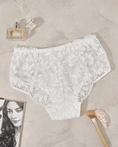 Royalfashion Женские кружевные трусики белого цвета