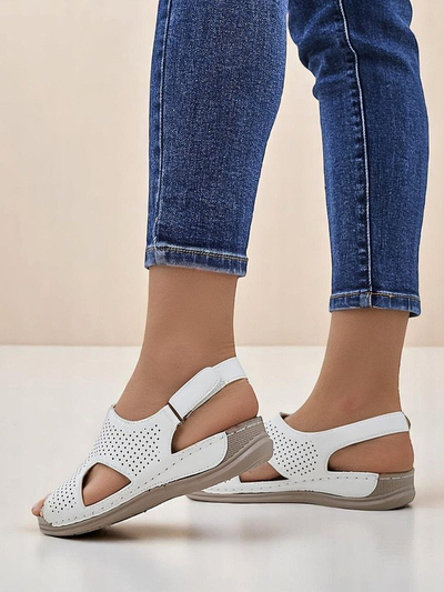 Royalfashion Женские ажурные сандалии Leminni