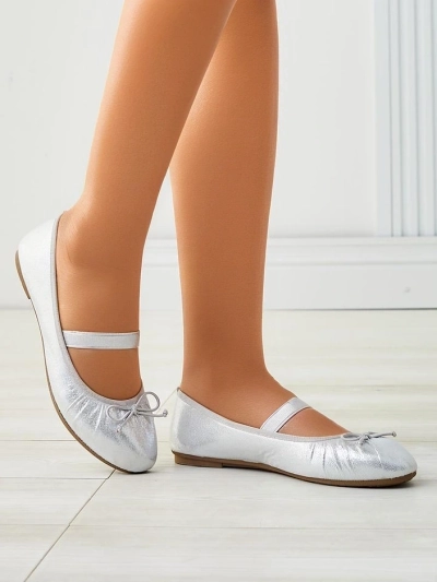 Royalfashion Blizgantys moteriški baleto bateliai su kaspinu ir elastiku Safte
