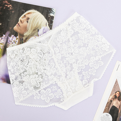 Moteriškos baltos nėriniuotos kelnaitės - Apatinis trikotažas