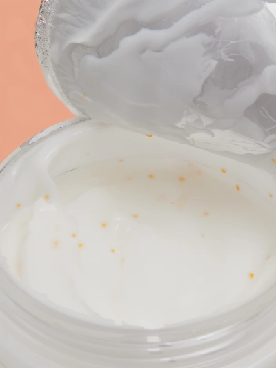 Luxelux FREESIA BLOSSOM Kūno balzamas su žaliaja arbata ir medumi 250 ml