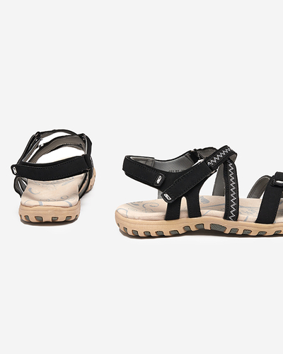 Juodos spalvos moteriškos basutės ant plokščio Koralli pado. Avalynė