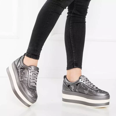 OUTLET Серые женские туфли на платформе Exira - Обувь