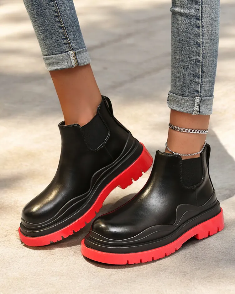 Royalfashion Moteriški batai Derri