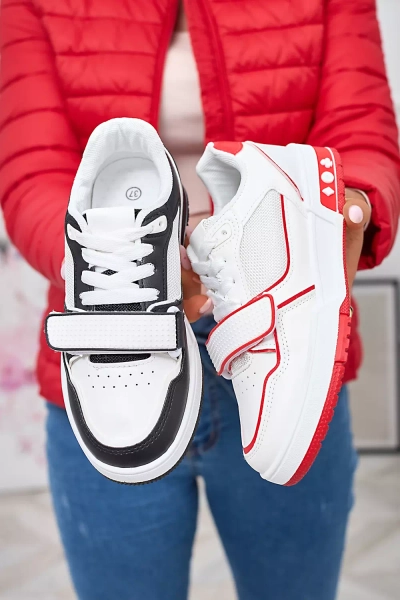 Женские спортивные кроссовки бело-зеленого цвета Xirrat- Footwear