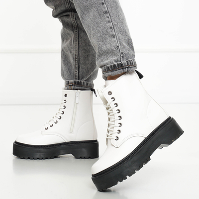 Balti darbiniai batai ant masyvaus Lesya pado - Avalynė