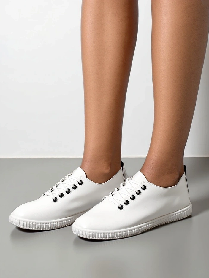 Royalfashion Moteriški ažūriniai sportbačiai Tareb