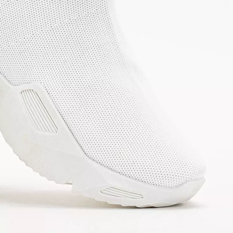 OUTLET White Gohi moteriški aukšti sportiniai bateliai - Avalynė