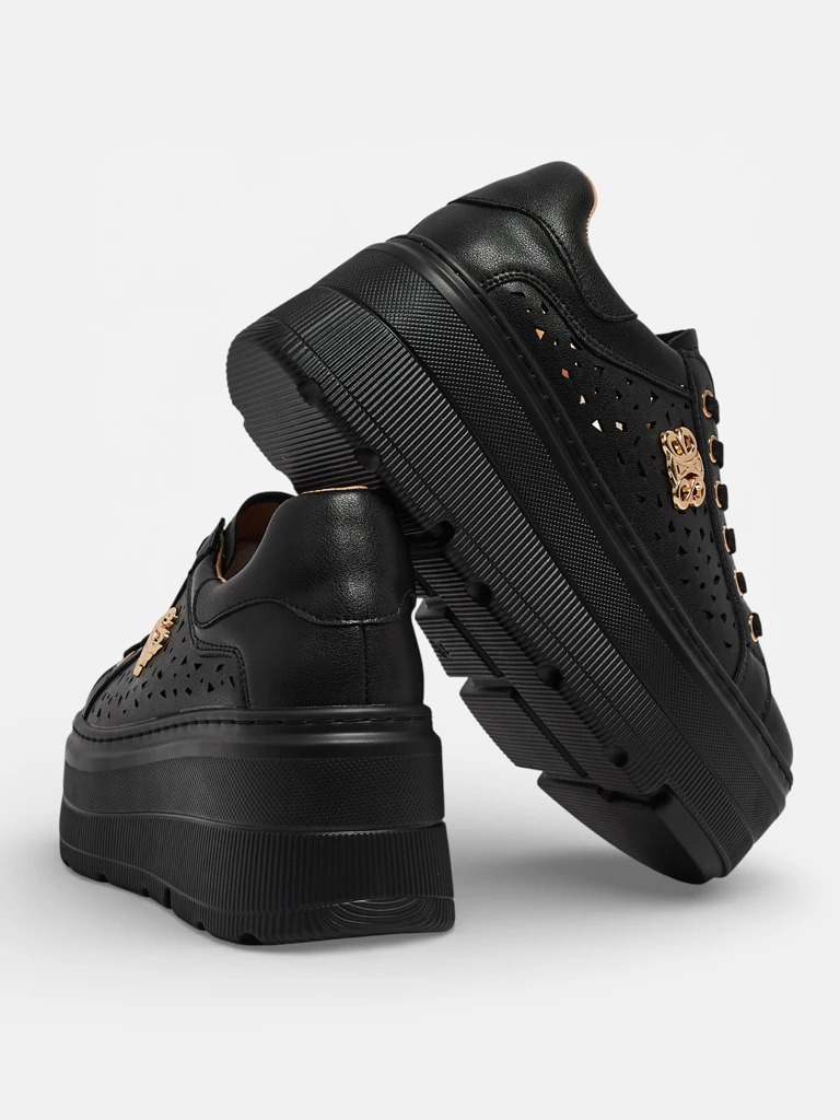 Ажурные спортивные женские кроссовки из натуральной кожи Atelle