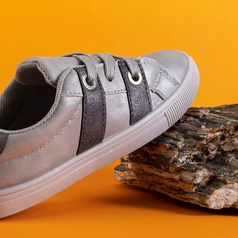 OUTLET Детская спортивная обувь Silver от Mivisqa - Обувь