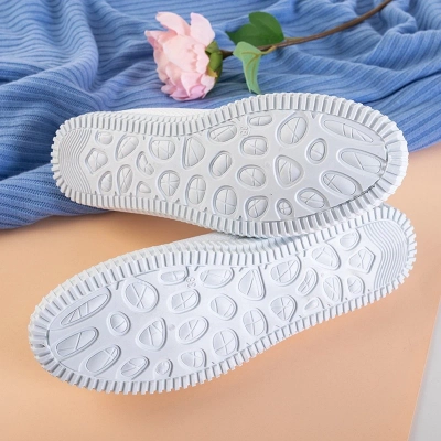 OUTLET Женские белые кроссовки Турандот - Обувь