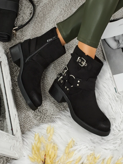 Женские ботинки из эко-замши с пряжками Valtos