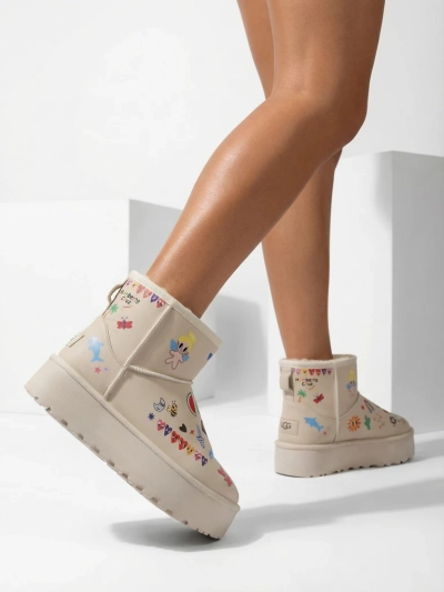 Lemuria Boots - Cream Doodle Snow Boots on a Chunky Furrini Sole