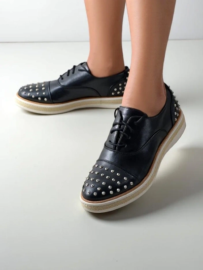 Женские плоские туфли Royalfashion, украшенные заклепками Azaldo