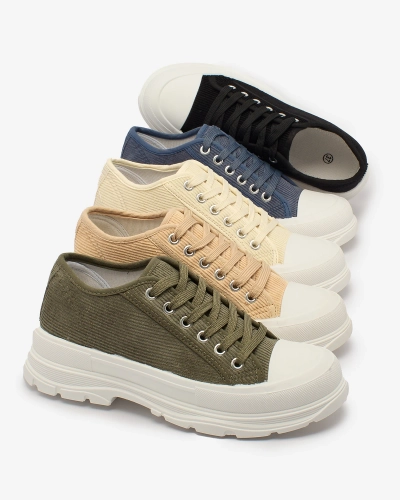 Royalfashion Juodi moteriški sportbačiai su platforma Spollero