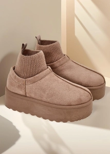 светло-коричневый