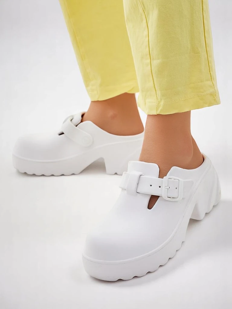 Royalfashion Женские резиновые сандалии на каблуках Voxones