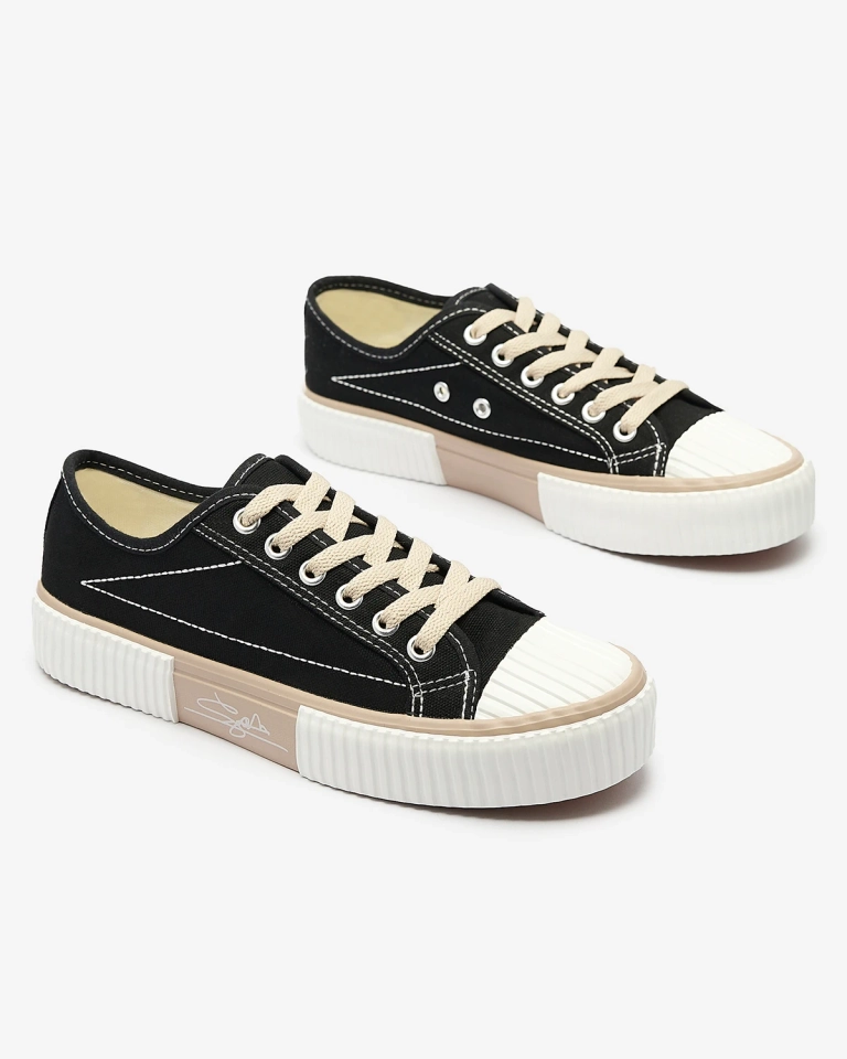 Juodi moteriški suvarstomi sportbačiai Gerity - Avalynė