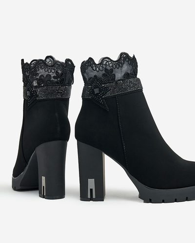 Royalfashion Женские сапоги на шпильке с декором Leroleda
