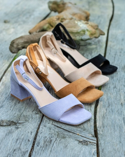 Royalfashion Бежевые сандалии из эко-замши для женщин Qewola