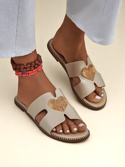 Royalfashion Women's Flat Sole Heart Chic Slides