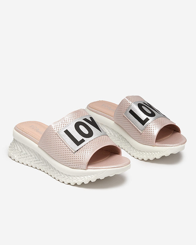 Rožinės blizgios moteriškos šlepetės su užrašu Sosha- Footwear