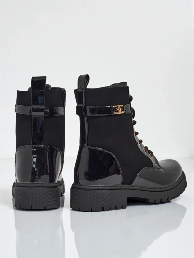 Alvinea aulinukai suvarstomi iš eko odos