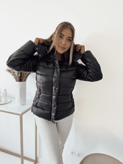 Royalfashion Черная женская стеганая куртка с капюшоном