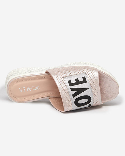 Rožinės blizgios moteriškos šlepetės su užrašu Sosha- Footwear