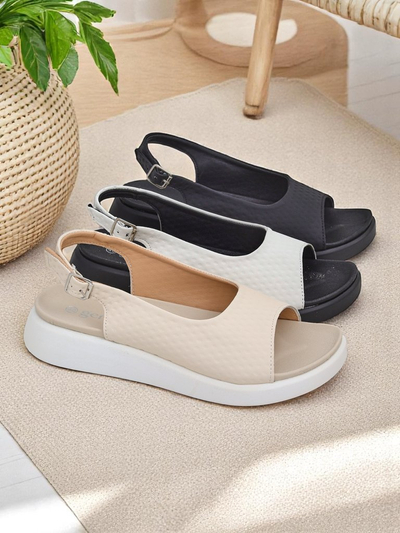 Royalfashion Women's Riva sandals on a thicc sole