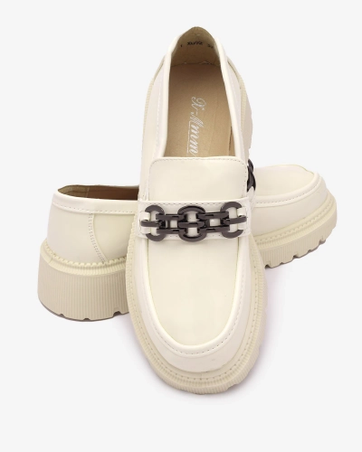 Женские лакированные мокасины кремового цвета Adolos- Footwear