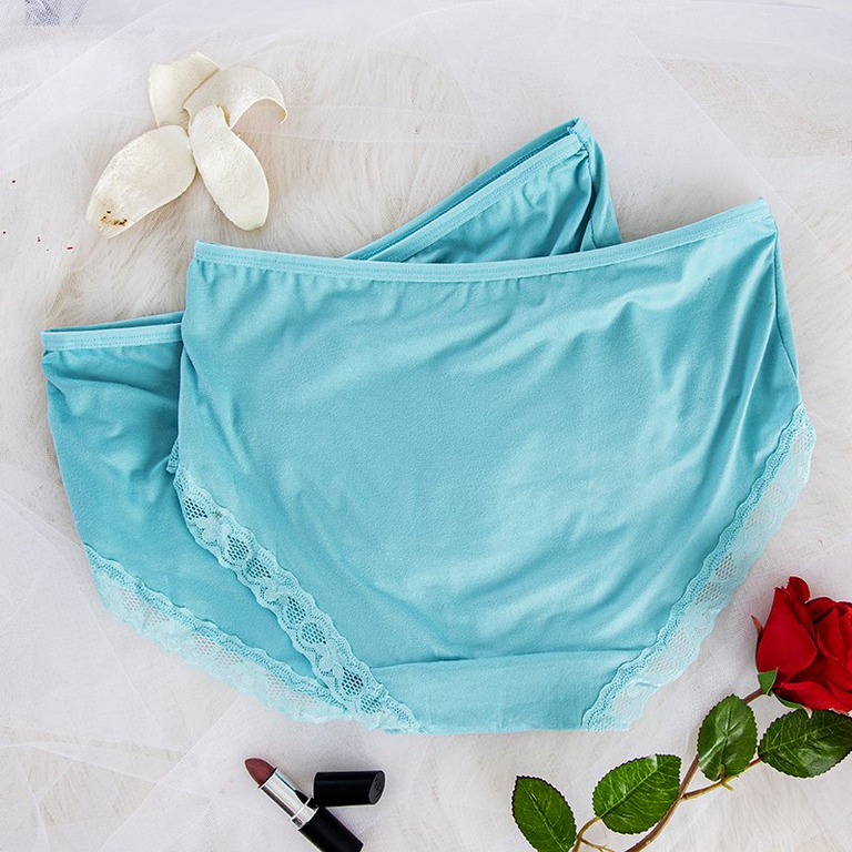 Moteriškos turkio spalvos nėriniuotos kelnaitės 2 / pak. - Apatiniai