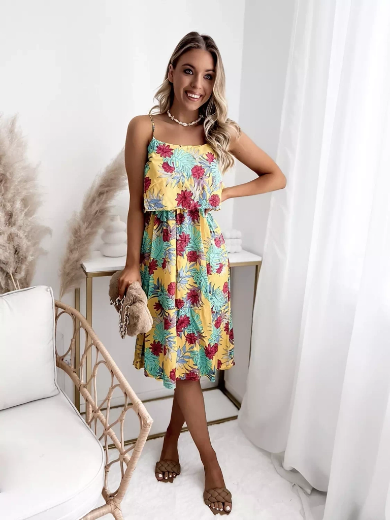 Желтое женское мини-платье с цветочным мотивом - Одежда