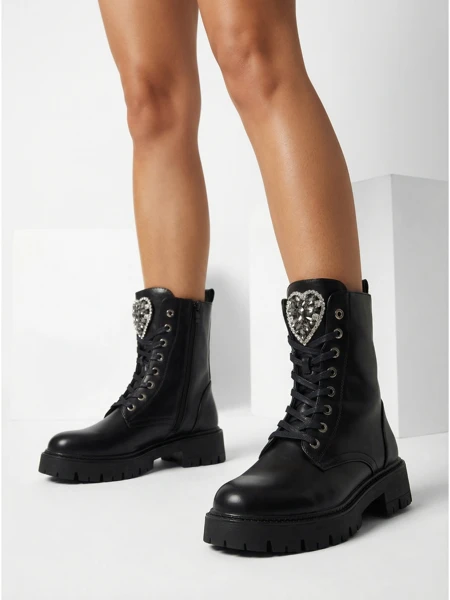 Moteriški aulinukai „Luna“ juodi odiniai elegantiški rudeniui