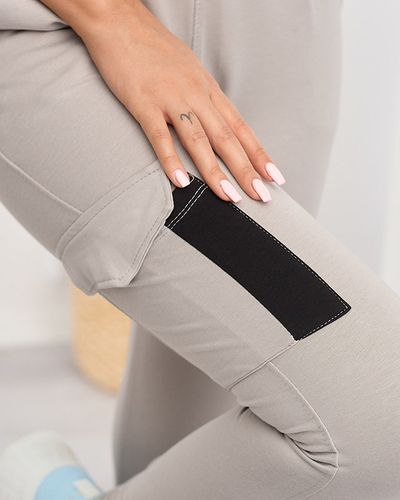 Moteriškos pilkos spalvos medvilninės sportinės kelnės – drabužiai