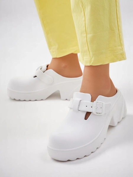 Royalfashion moteriški guminių kulniukų sandalai Voxones