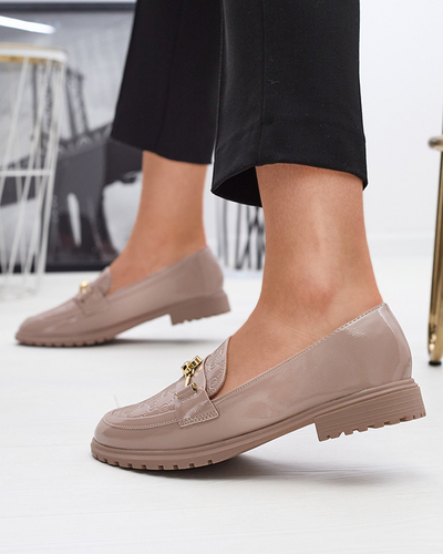 Šviesiai rudi lakuoti moteriški mokasinai su dekoru Udifa - Avalynė
